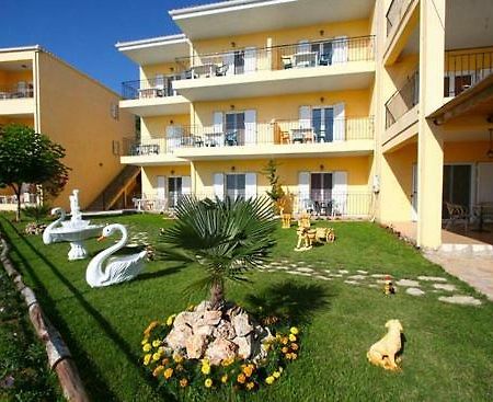Alexios Apartments Pérdika Kültér fotó