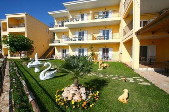 Alexios Apartments Pérdika Kültér fotó